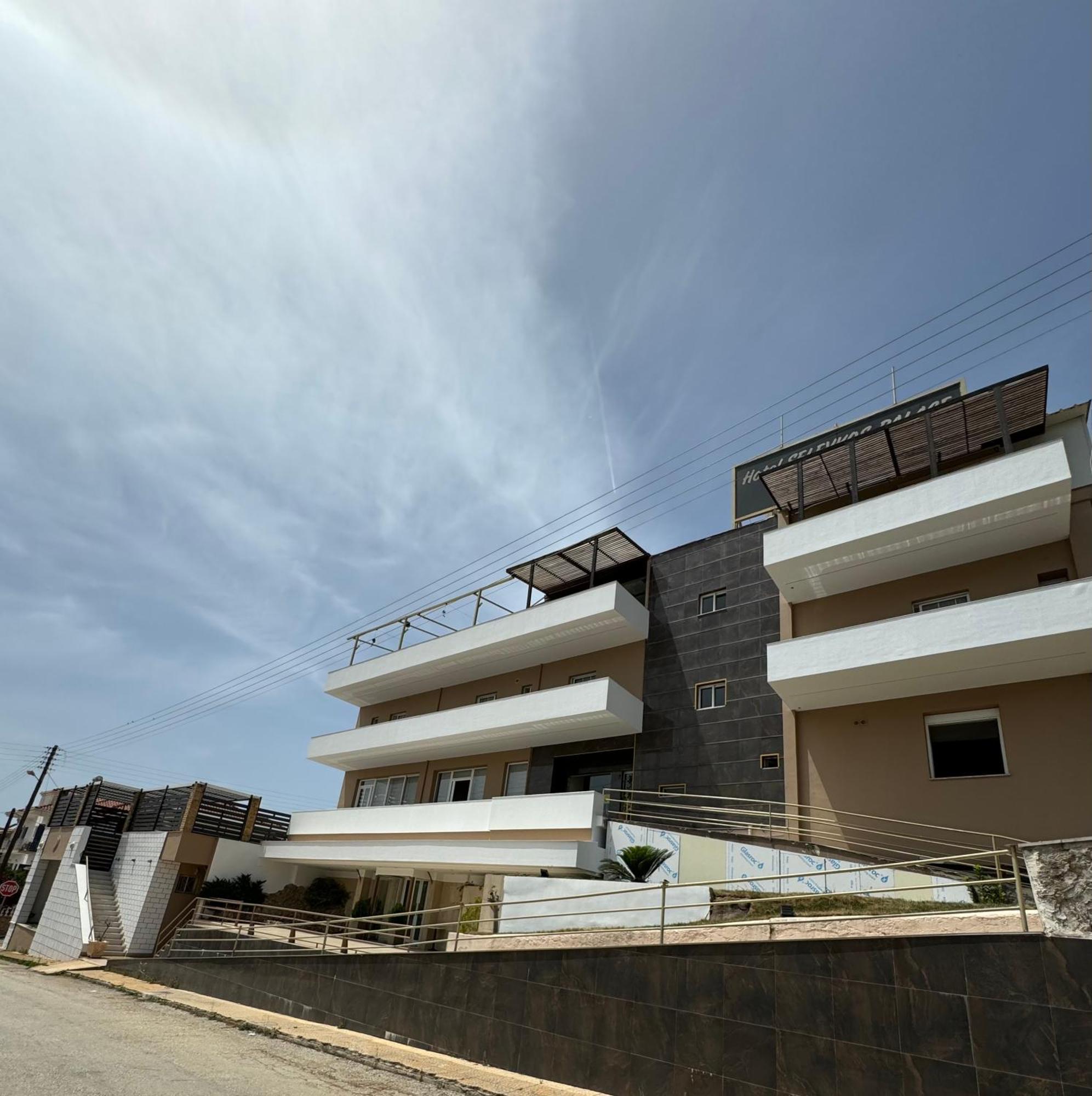Selefkos Palace Igoumenitsa Bagian luar foto
