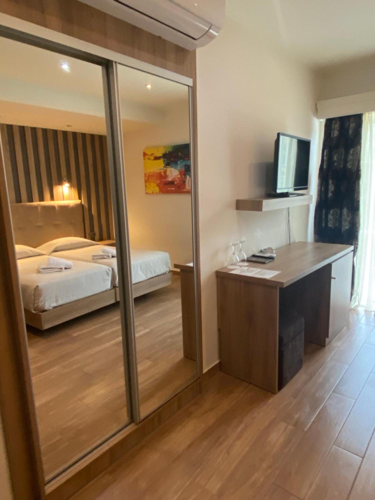 Selefkos Palace Igoumenitsa Bagian luar foto